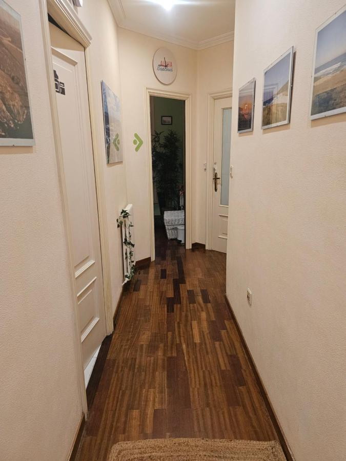Habitacion Amplia Y Centrica En Piso Compartido А-Корунья Екстер'єр фото