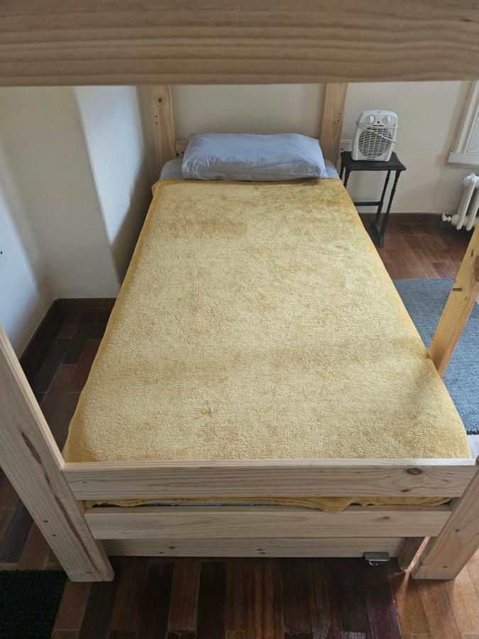 Habitacion Amplia Y Centrica En Piso Compartido А-Корунья Екстер'єр фото