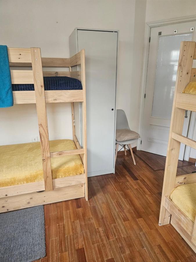 Habitacion Amplia Y Centrica En Piso Compartido А-Корунья Екстер'єр фото